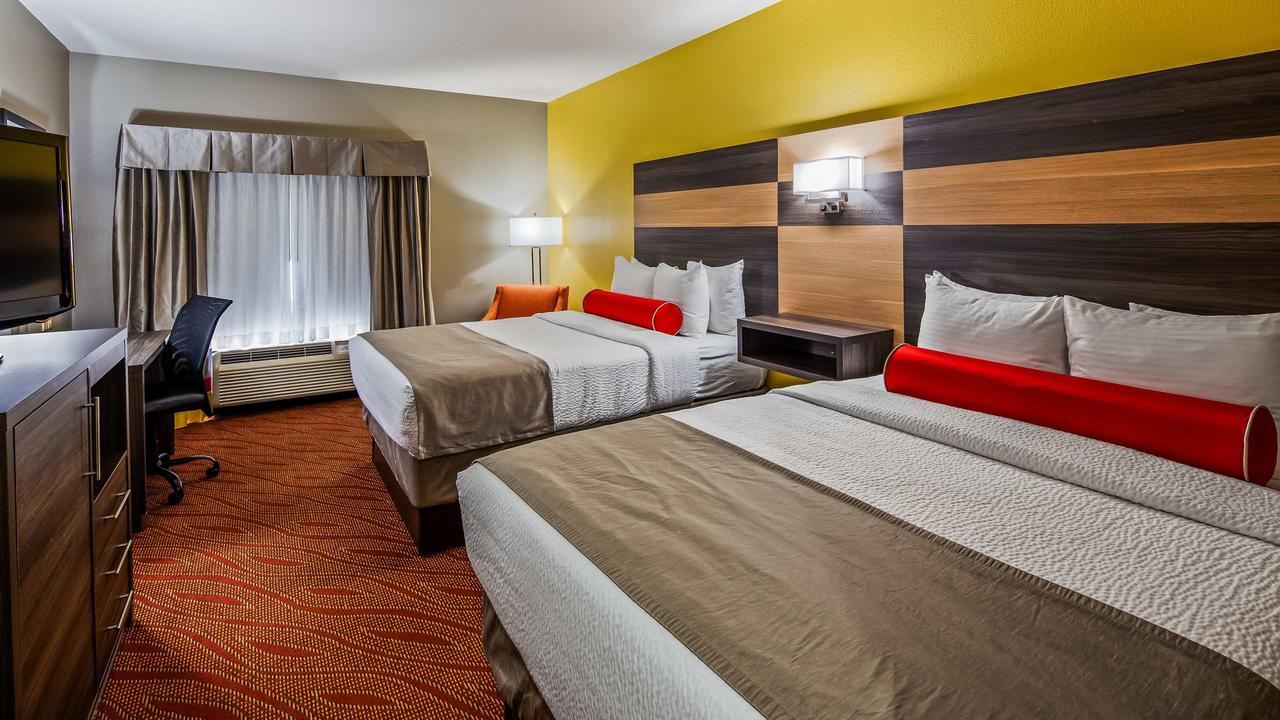 Best Western Plus Midwest City Inn & Suites - thumb 3