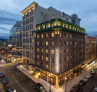 Woodlark - Accommodation Michigan