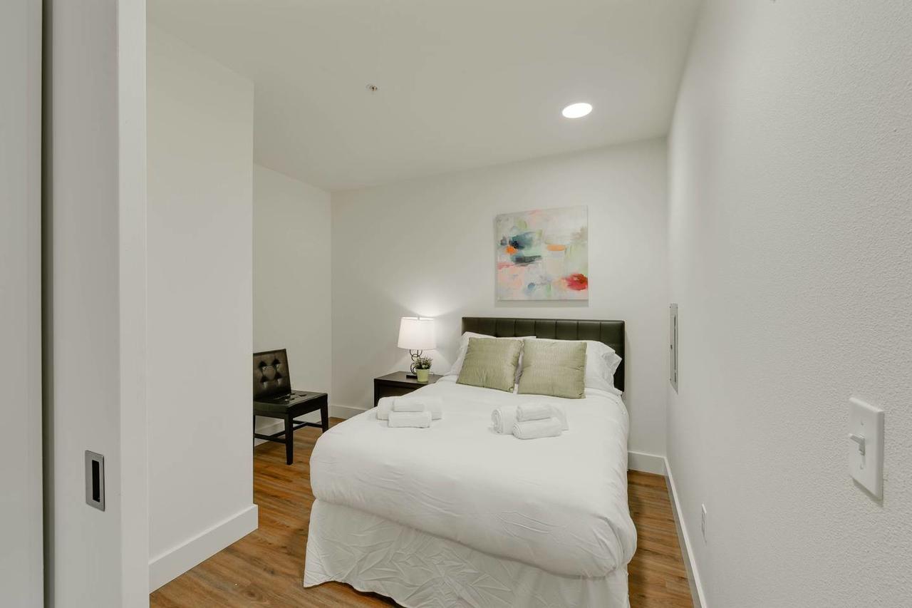 Pristine 2br In Fab Portland Neighborhood - thumb 1