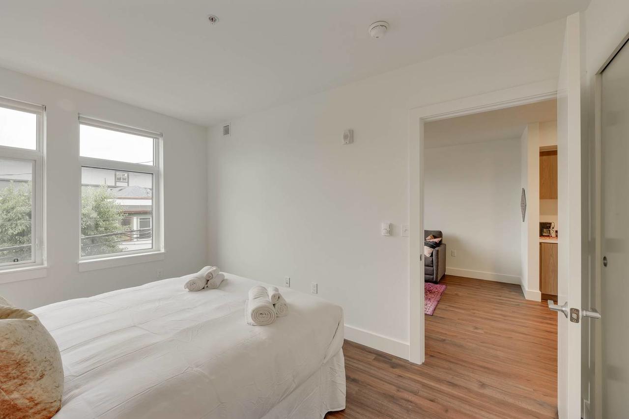 Pristine 2br In Fab Portland Neighborhood - thumb 11