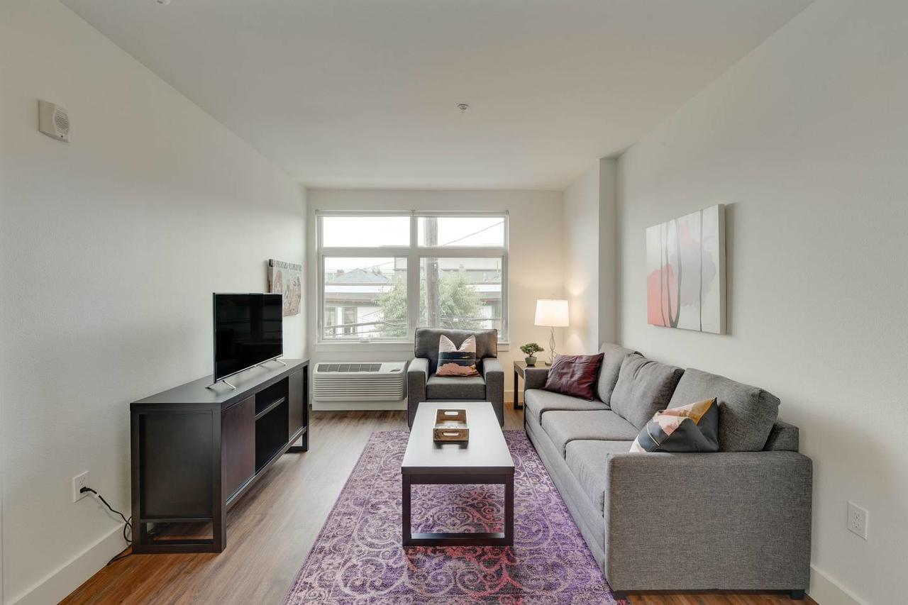 Pristine 2br In Fab Portland Neighborhood - thumb 3