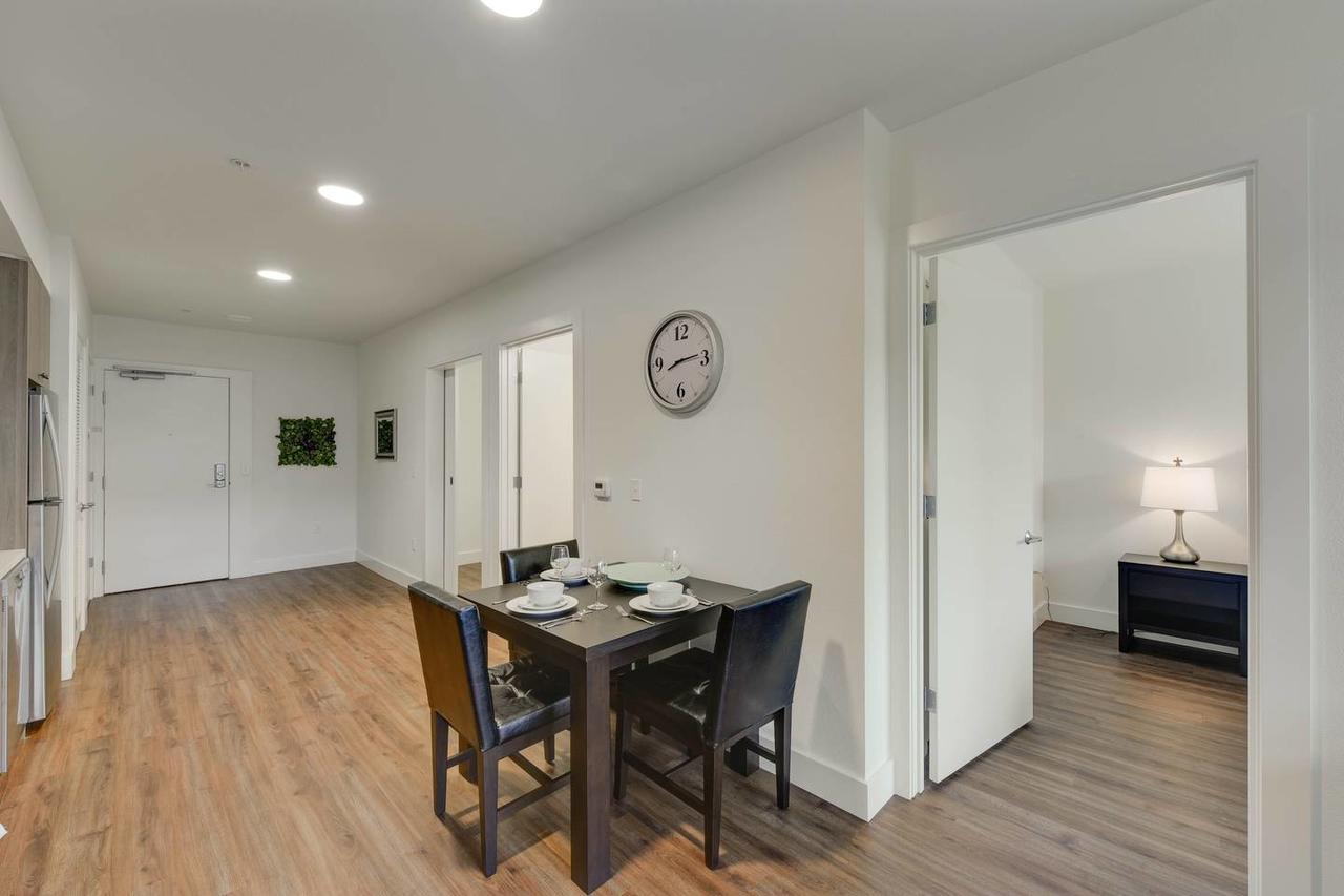 Pristine 2br In Fab Portland Neighborhood - thumb 12