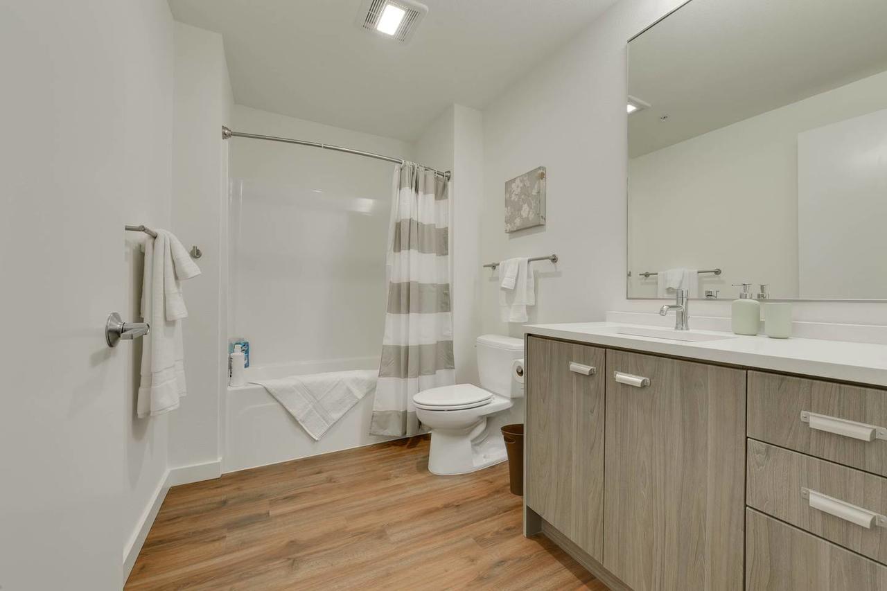 Pristine 2br In Fab Portland Neighborhood - thumb 13