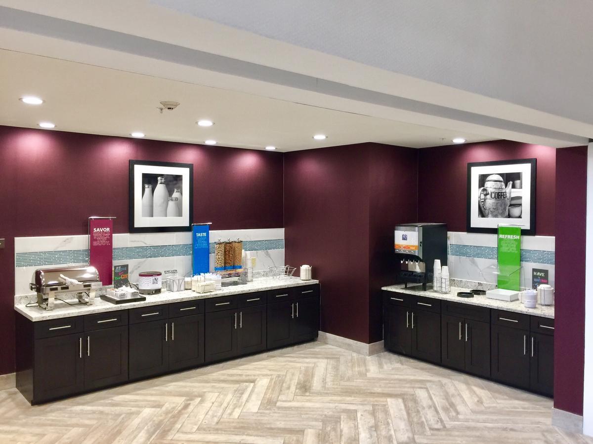 Hampton Inn & Suites Warrington Horsham - thumb 7