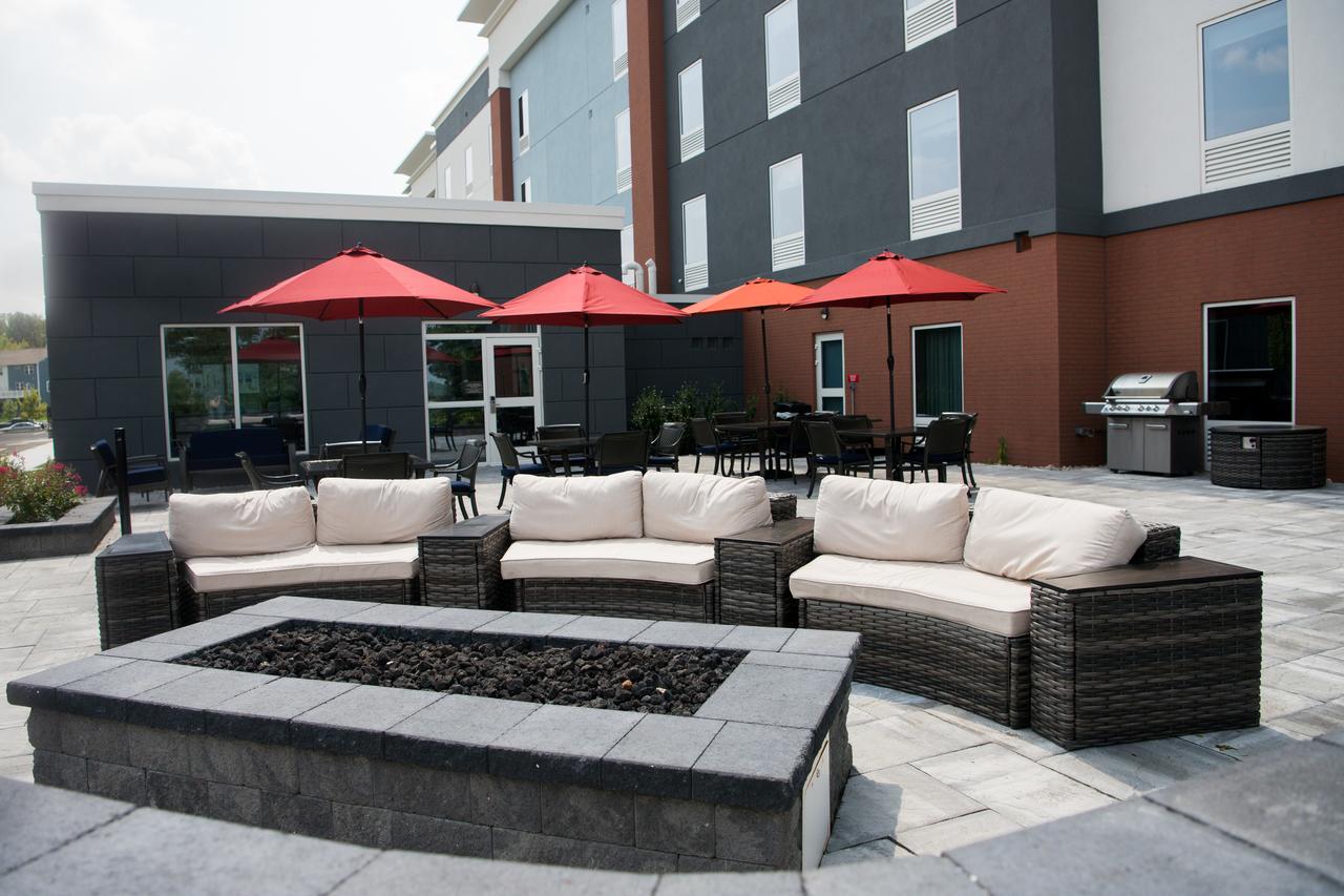 Hampton Inn & Suites Warrington Horsham - thumb 6