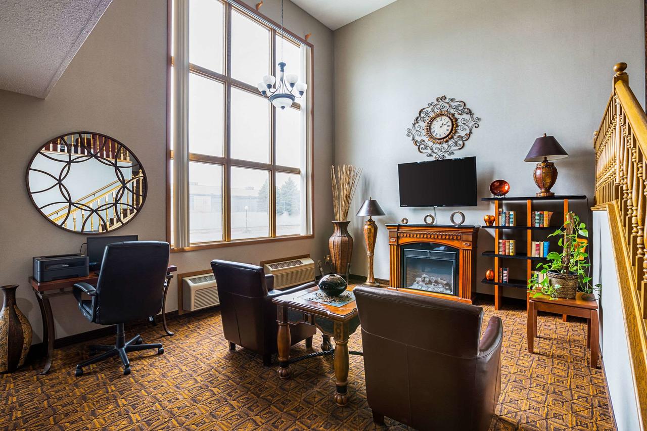 Quality Inn Mitchell - thumb 7