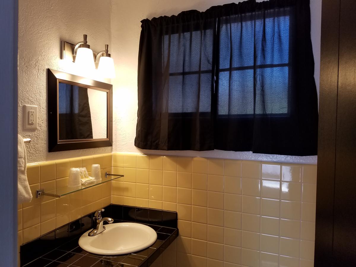 Rocket Motel - thumb 13