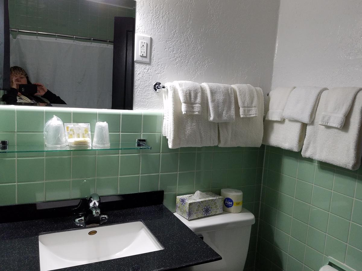 Rocket Motel - thumb 20