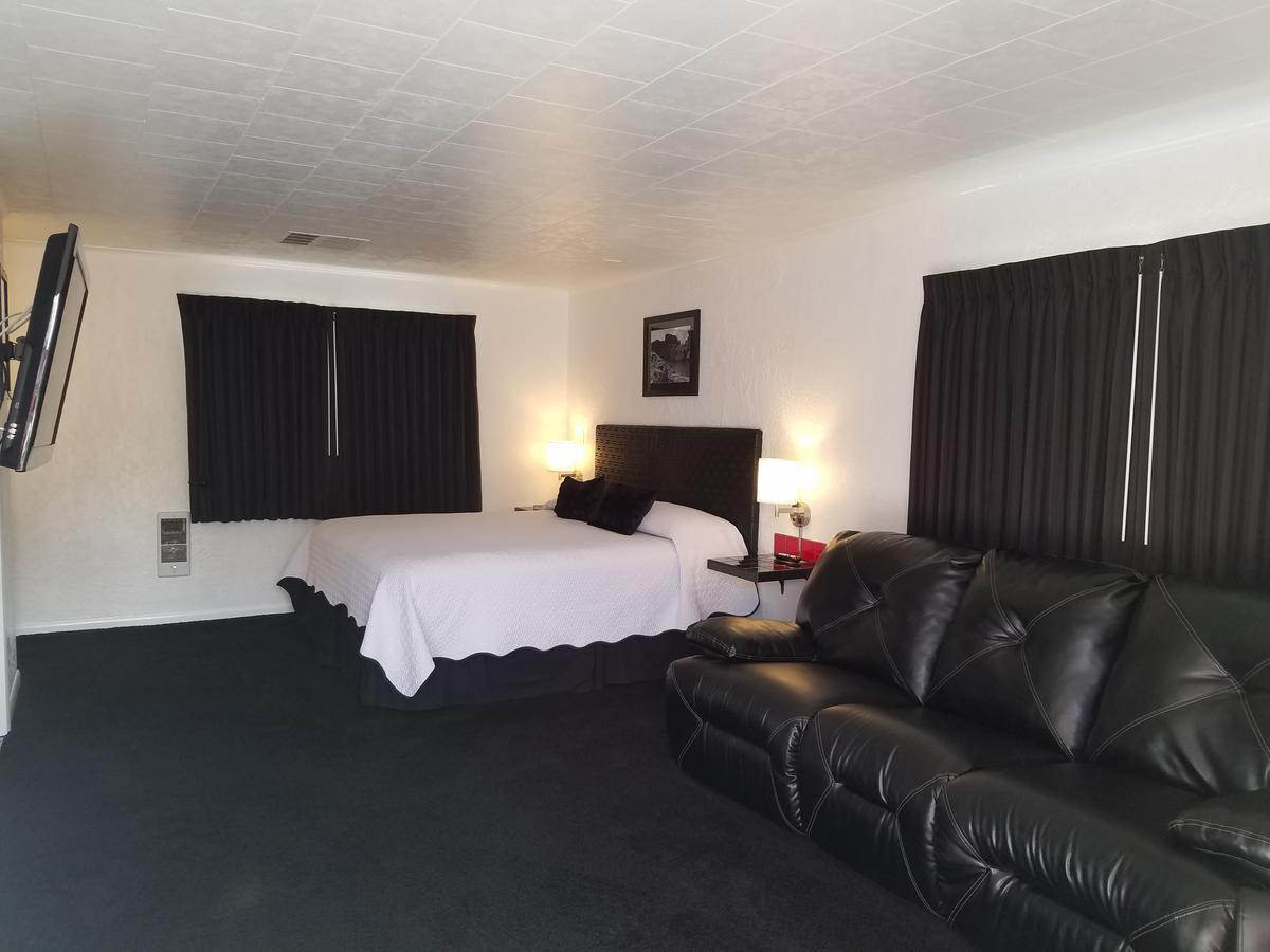 Rocket Motel - thumb 18