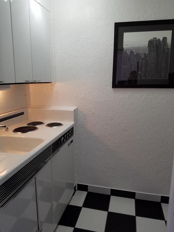 Rocket Motel - thumb 15