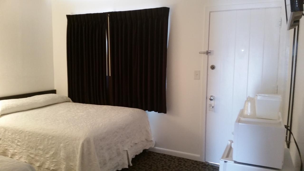 Rocket Motel - thumb 29