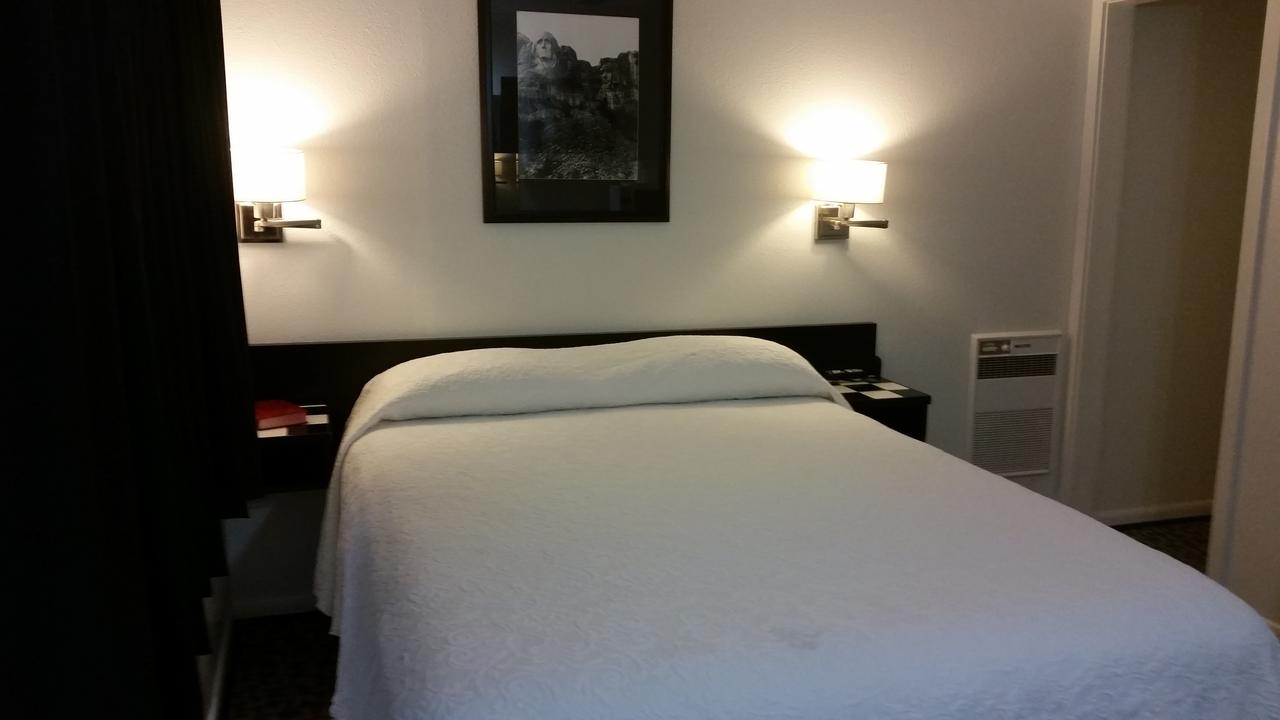 Rocket Motel - thumb 39