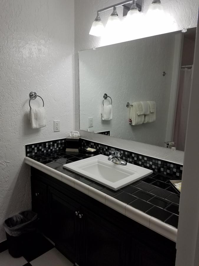 Rocket Motel - thumb 17