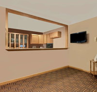 Super 8 by Wyndham Spearfish - Accommodation Michigan