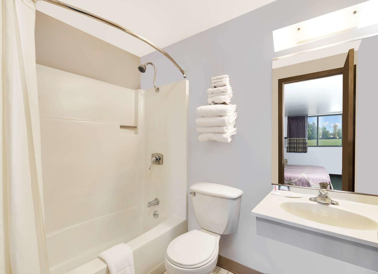 Super 8 By Wyndham Spearfish - thumb 30