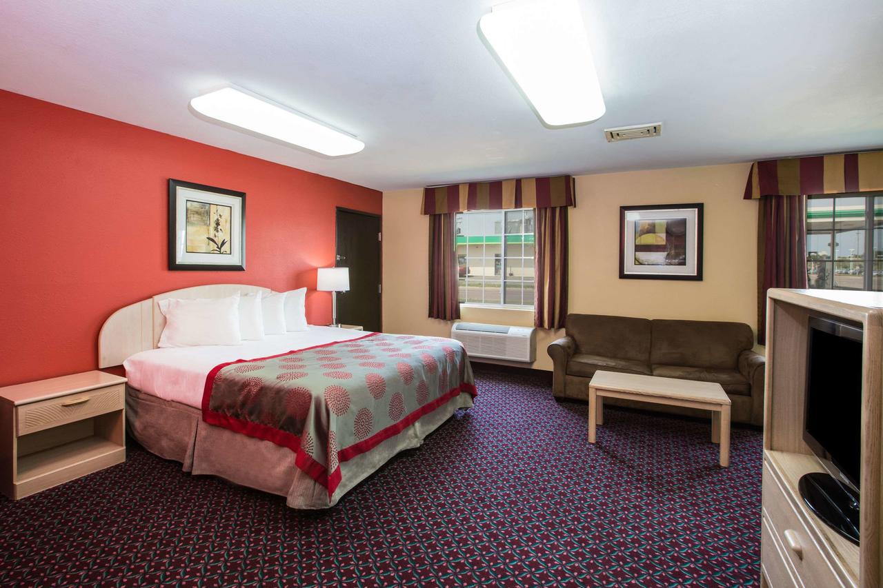 Ramada By Wyndham Sioux Falls - thumb 23