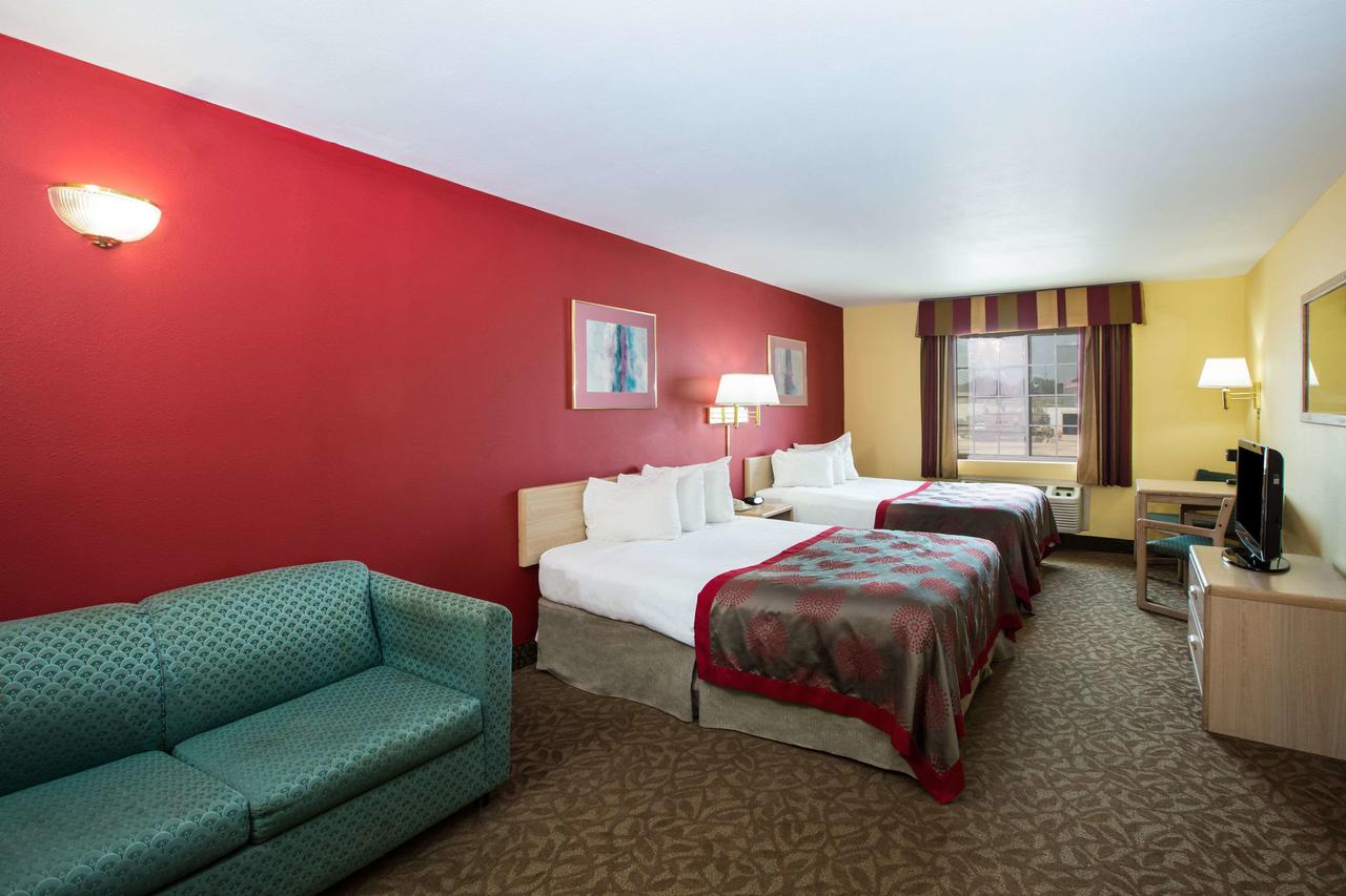 Ramada By Wyndham Sioux Falls - thumb 26