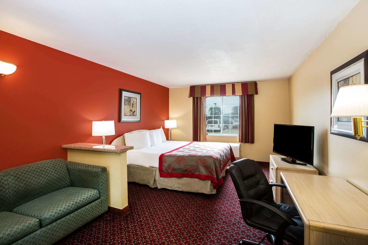 Ramada By Wyndham Sioux Falls - thumb 24