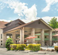 Evergreen Smoky Mountain Lodge  Convention Center - Accommodation Michigan