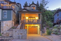 Abode at Big Game Lodge Accommodation Michigan