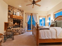 Abode at Gamble Oak in Solamere Accommodation Michigan
