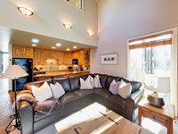 1583 Three Kings Drive Townhouse Unit 94 Accommodation Michigan