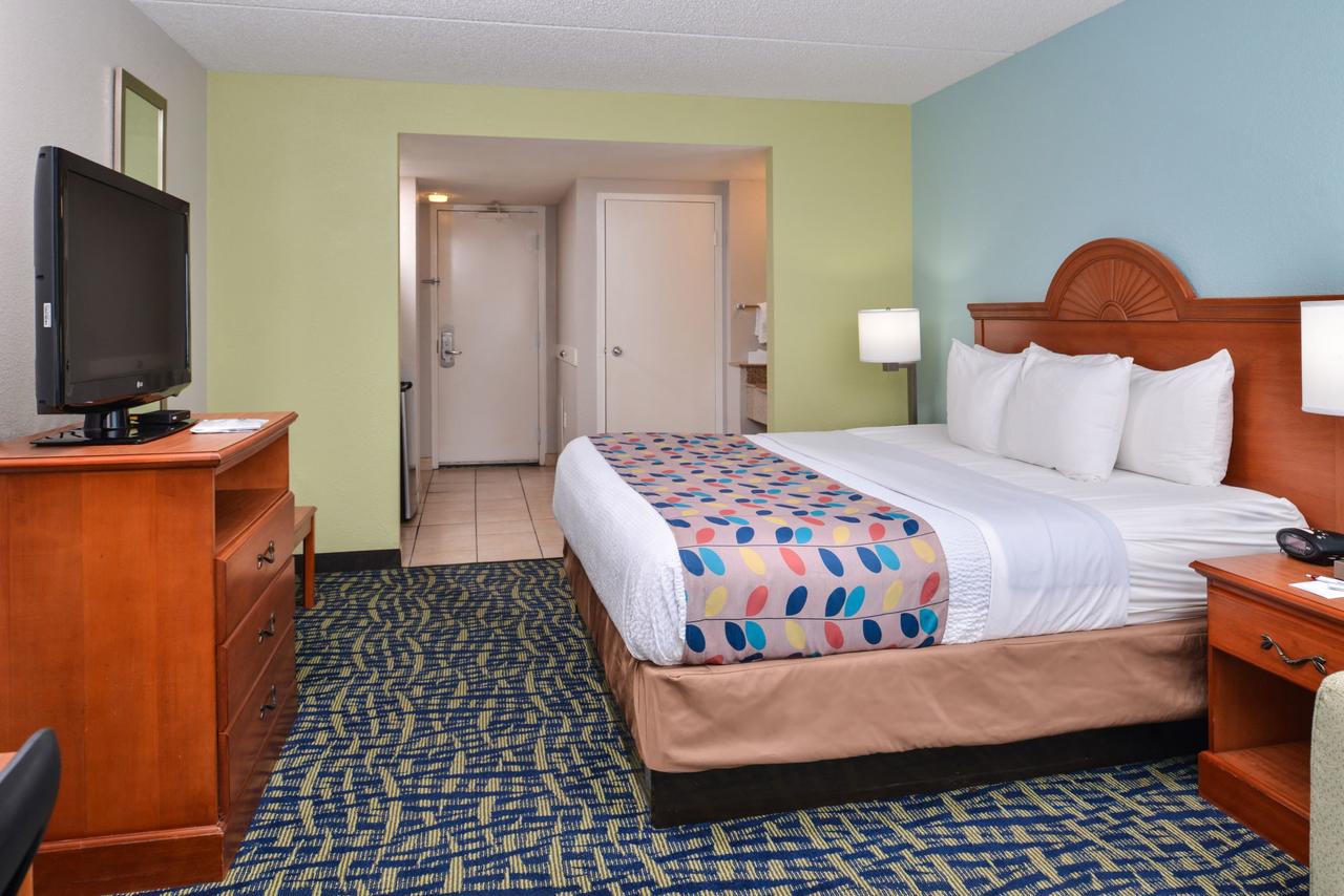 Best Western Plus Holiday Sands Inn & Suites - thumb 22