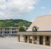 Days Inn by Wyndham Staunton - Accommodation Michigan