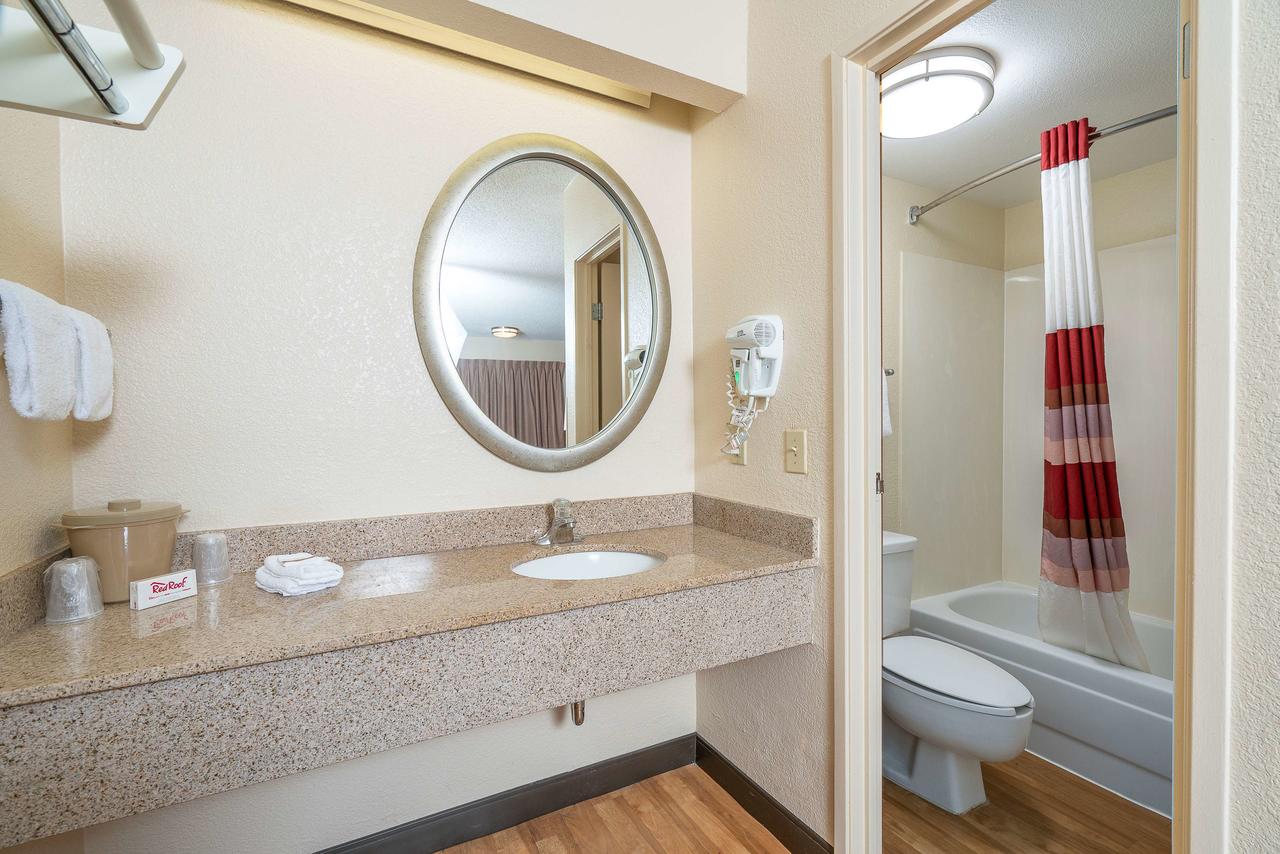 Red Roof Inn Chesapeake Conference Center - thumb 18