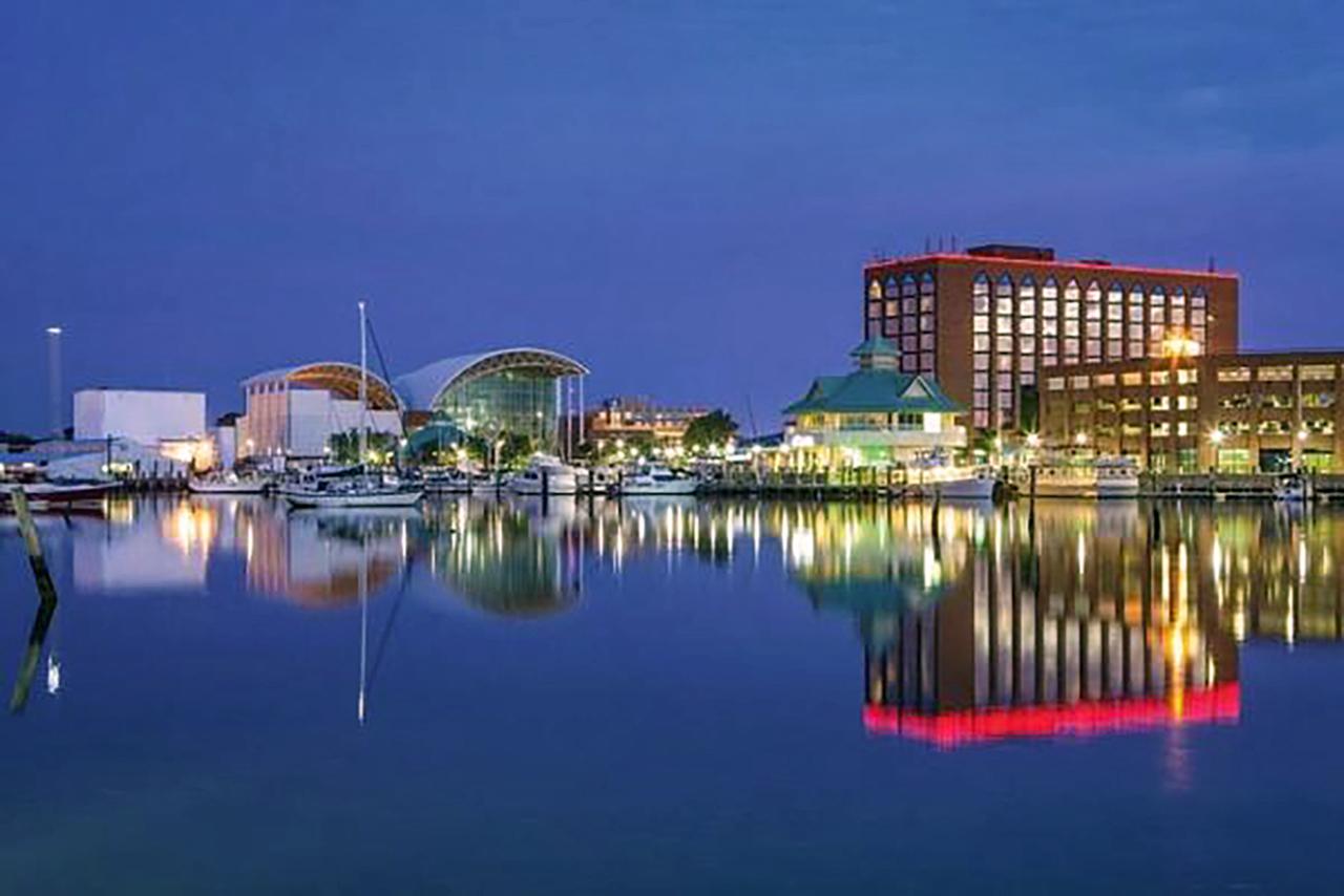 Hampton Marina Hotel - thumb 0