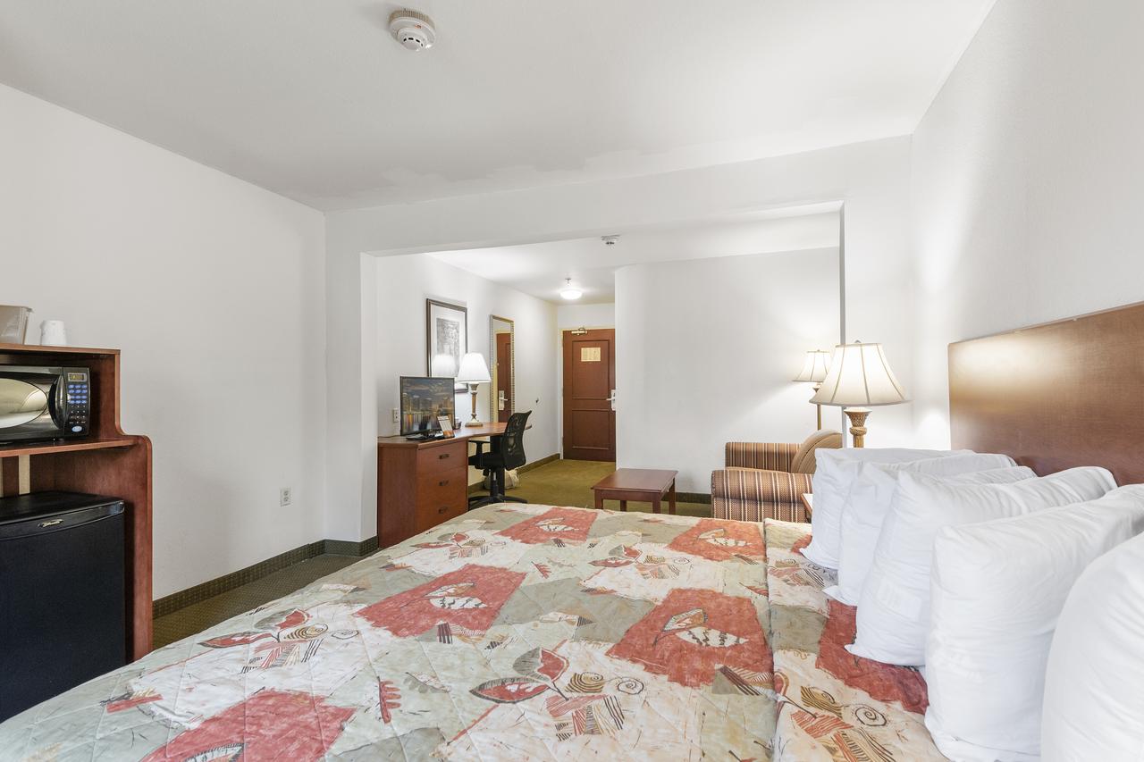 Oyster Point Inn & Suites - thumb 16