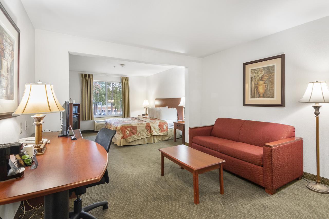 Oyster Point Inn & Suites - thumb 15