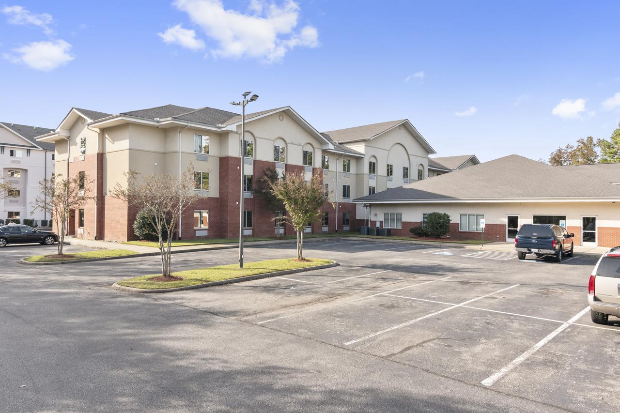 Oyster Point Inn & Suites - thumb 2