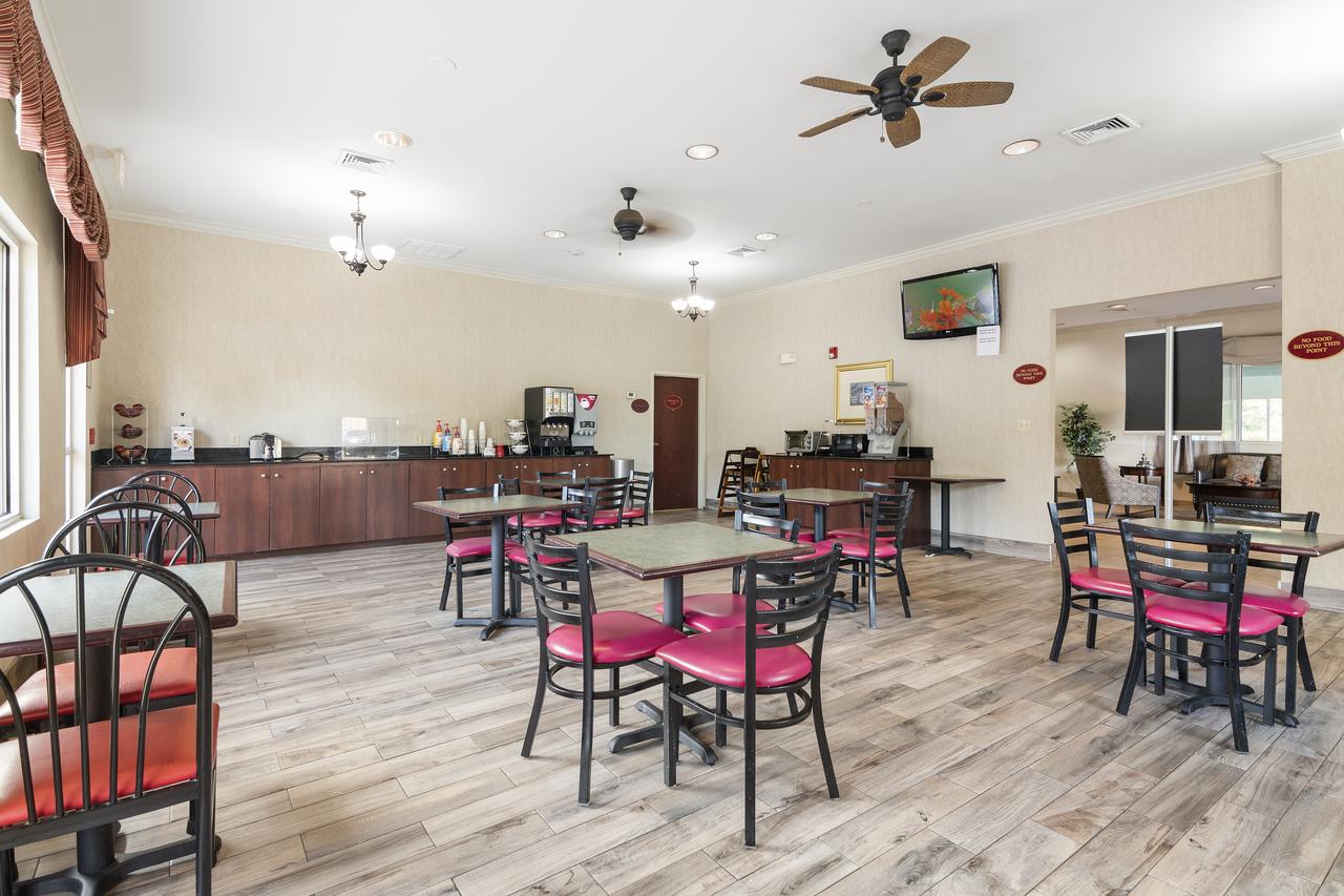 Oyster Point Inn & Suites - thumb 5