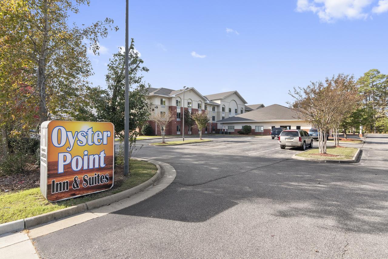 Oyster Point Inn & Suites - thumb 0
