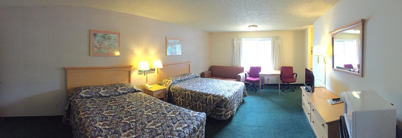 Western Inn Lakewood - thumb 2