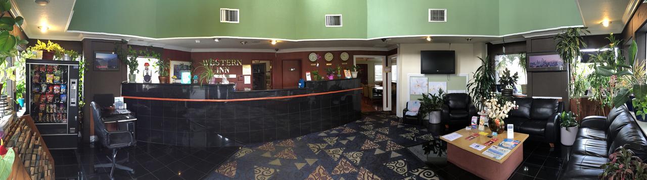 Western Inn Lakewood - thumb 1