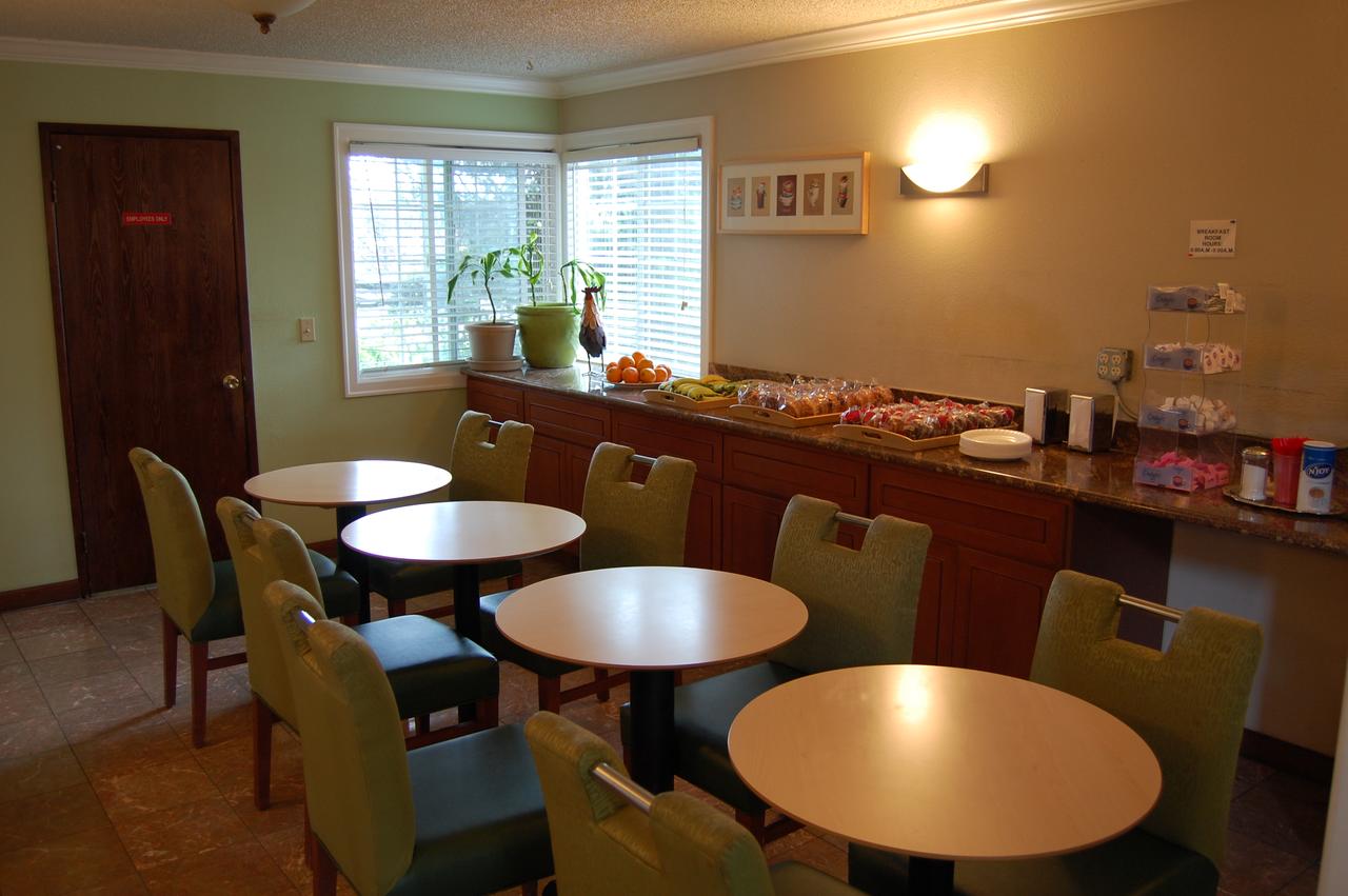 Western Inn Lakewood - thumb 28