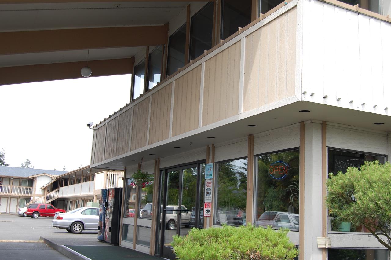 Western Inn Lakewood - thumb 21