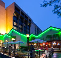 Radisson Hotel Milwaukee West - Accommodation Michigan