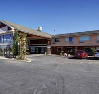Quality Inn Evanston near Wyoming Downs - Accommodation Michigan