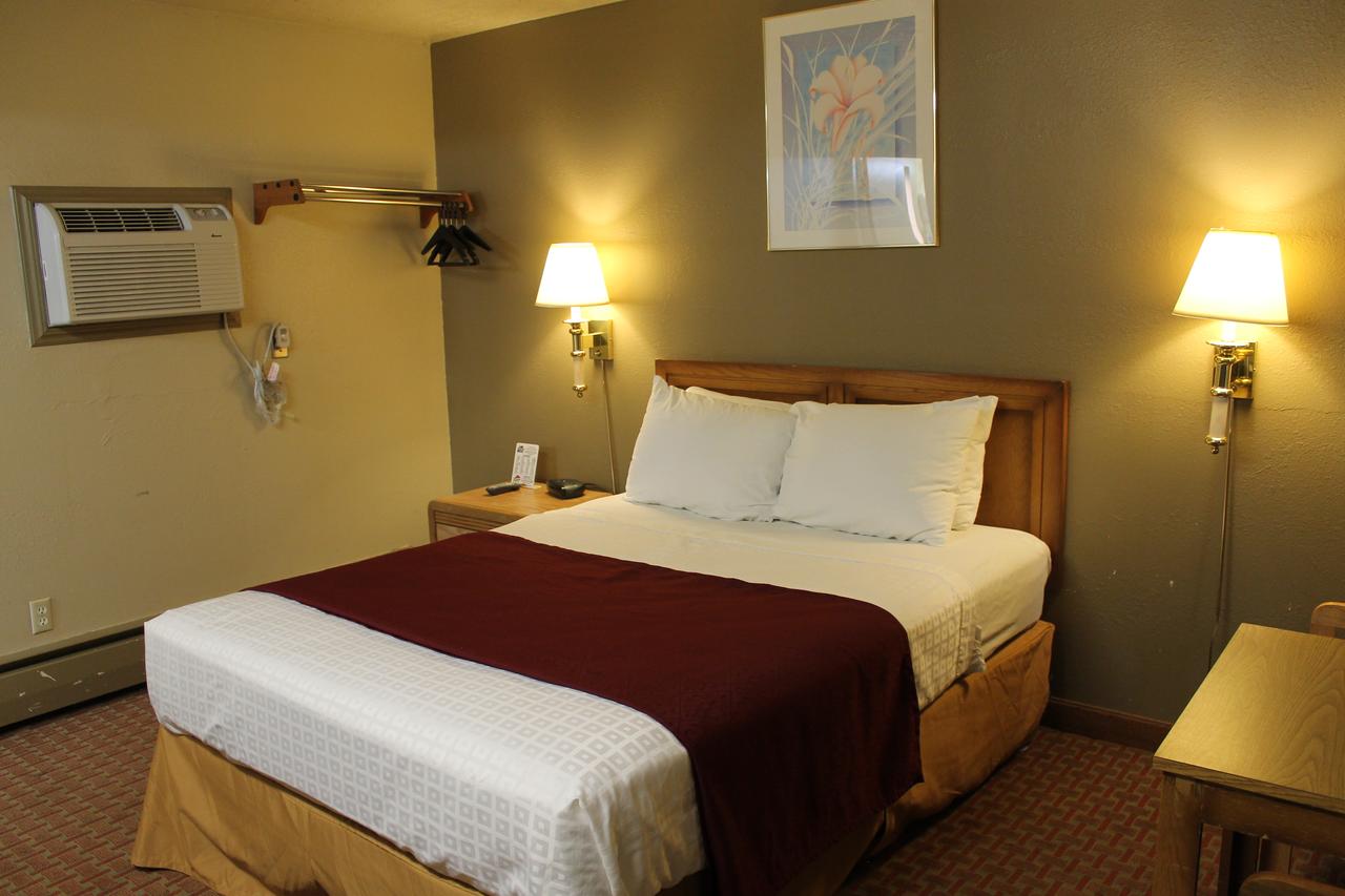 Coachman Inn Motel - thumb 2