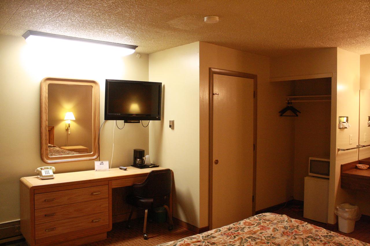 Coachman Inn Motel - thumb 11