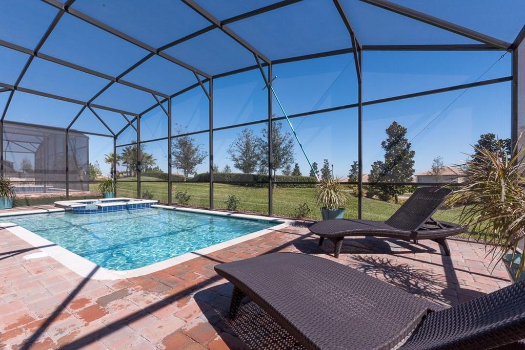 Picture This... Villa Holiday To Davenport With All Your Family Together