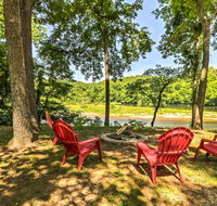 'Hogs Landing'-Cotter Fishing Cabin on White River - Accommodation Michigan
