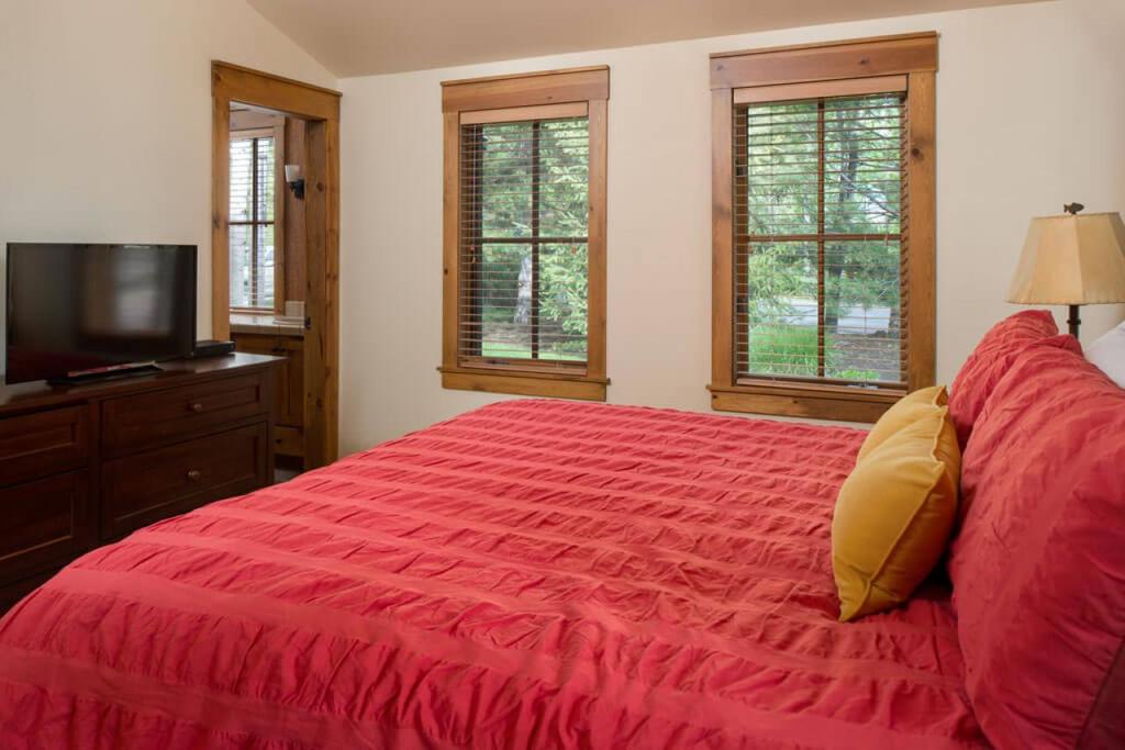 1 Osprey Pointe - thumb 3