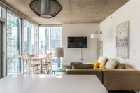 2BR Brand New Executive Luxury Suite w/ Rooftop Pool Gym and Balcony by ENVITAE Accommodation Michigan