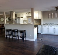3 BEDROOM 2 BATH MODERN UPDATE - Accommodation Michigan