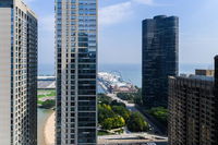 3b/3b SkyLoft with Navy Pier View Gym  Pool by ENVITAE Accommodation Michigan
