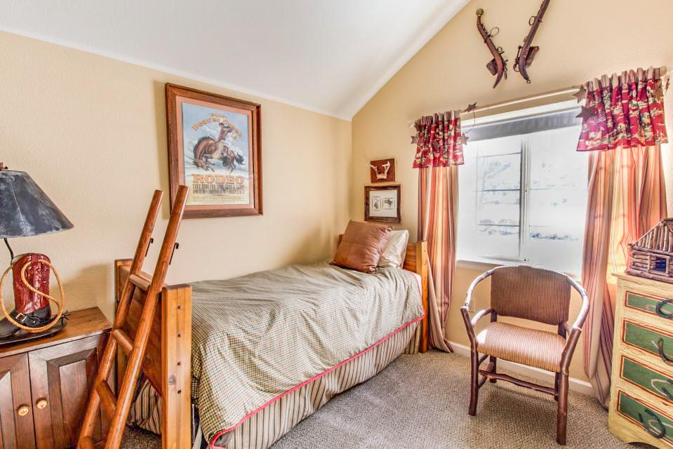 805 Crazy Horse Circle Condo Unit 92 - thumb 2